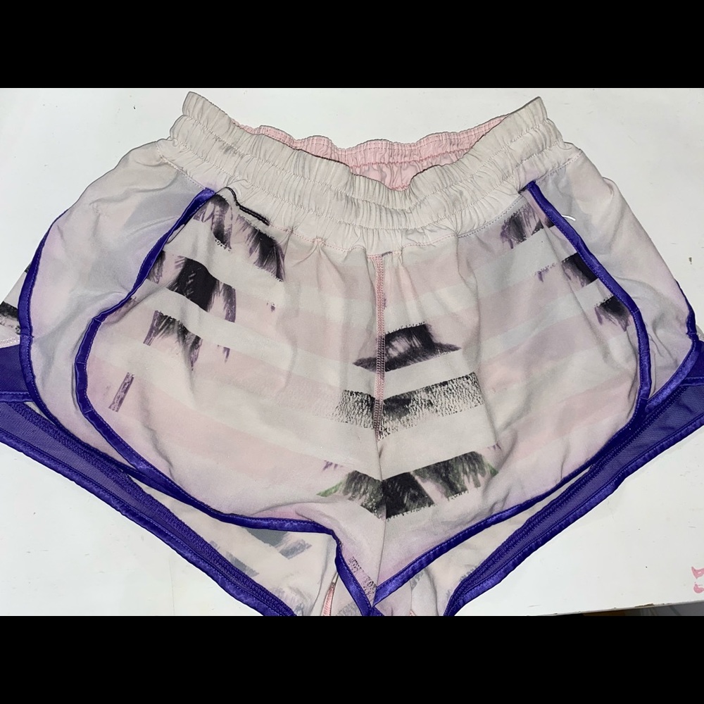 Lululemon Hotty Hot shorts
